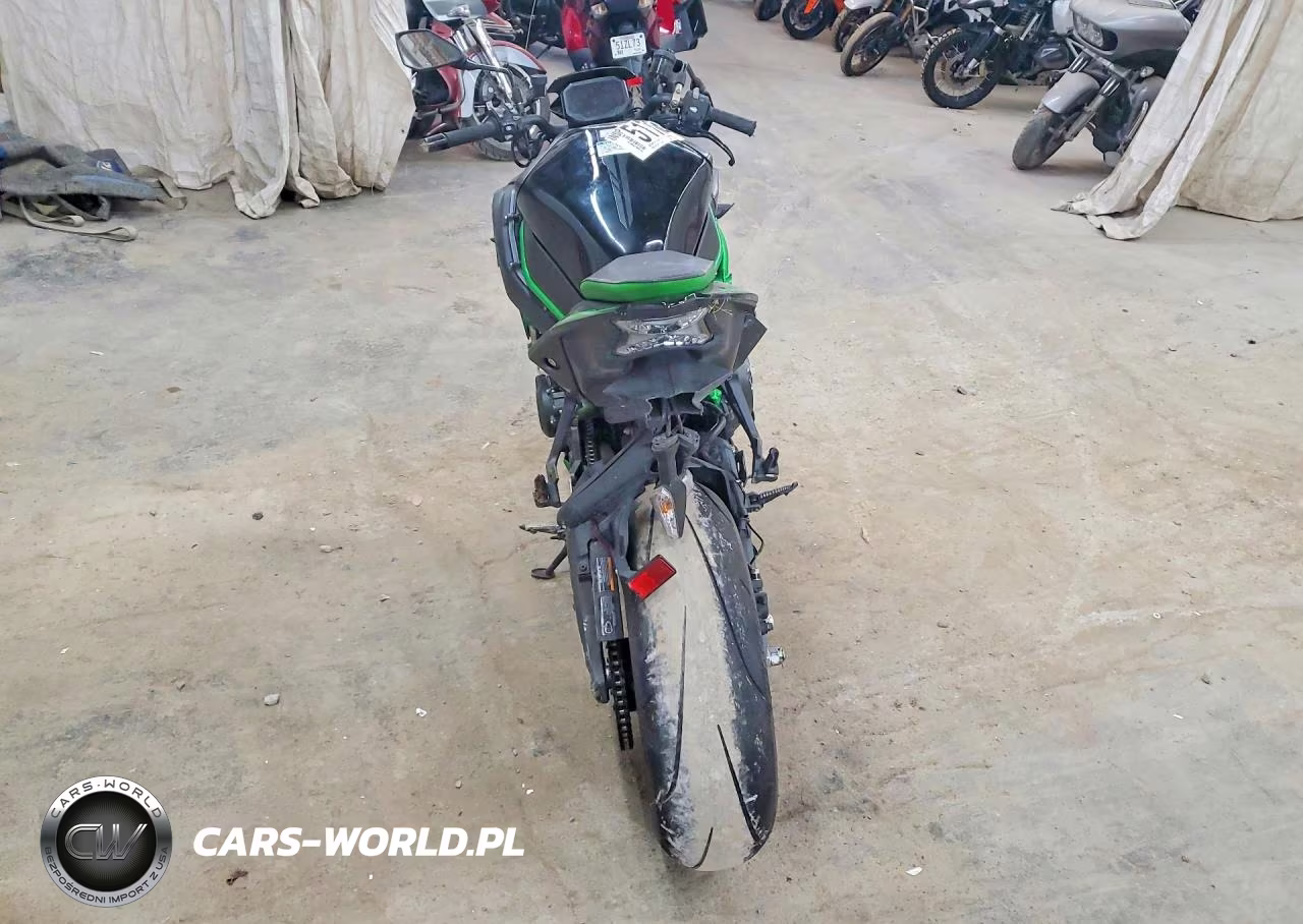 2024 Kawasaki Zr1000 L VIN:JKAZRCL10RA004151 - 4