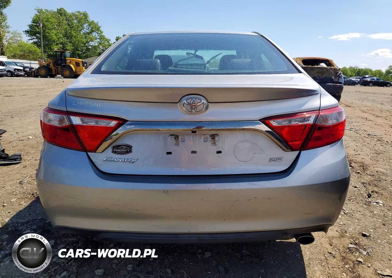 2017 Toyota Camry Se VIN:4T1BF1FK6HU690715 - 6