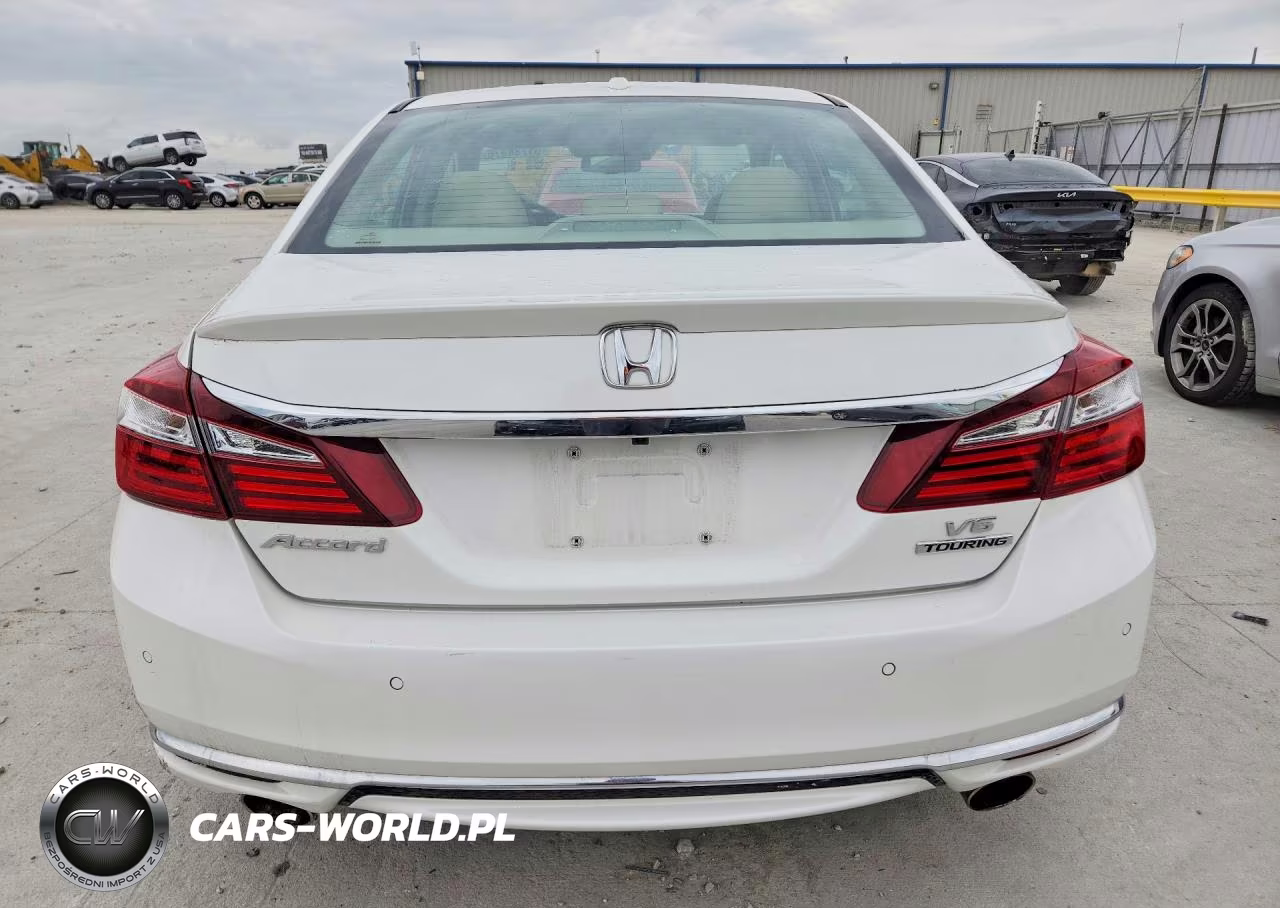 2016 Honda Accord Touring VIN:1HGCR3F93GA013289 - 6