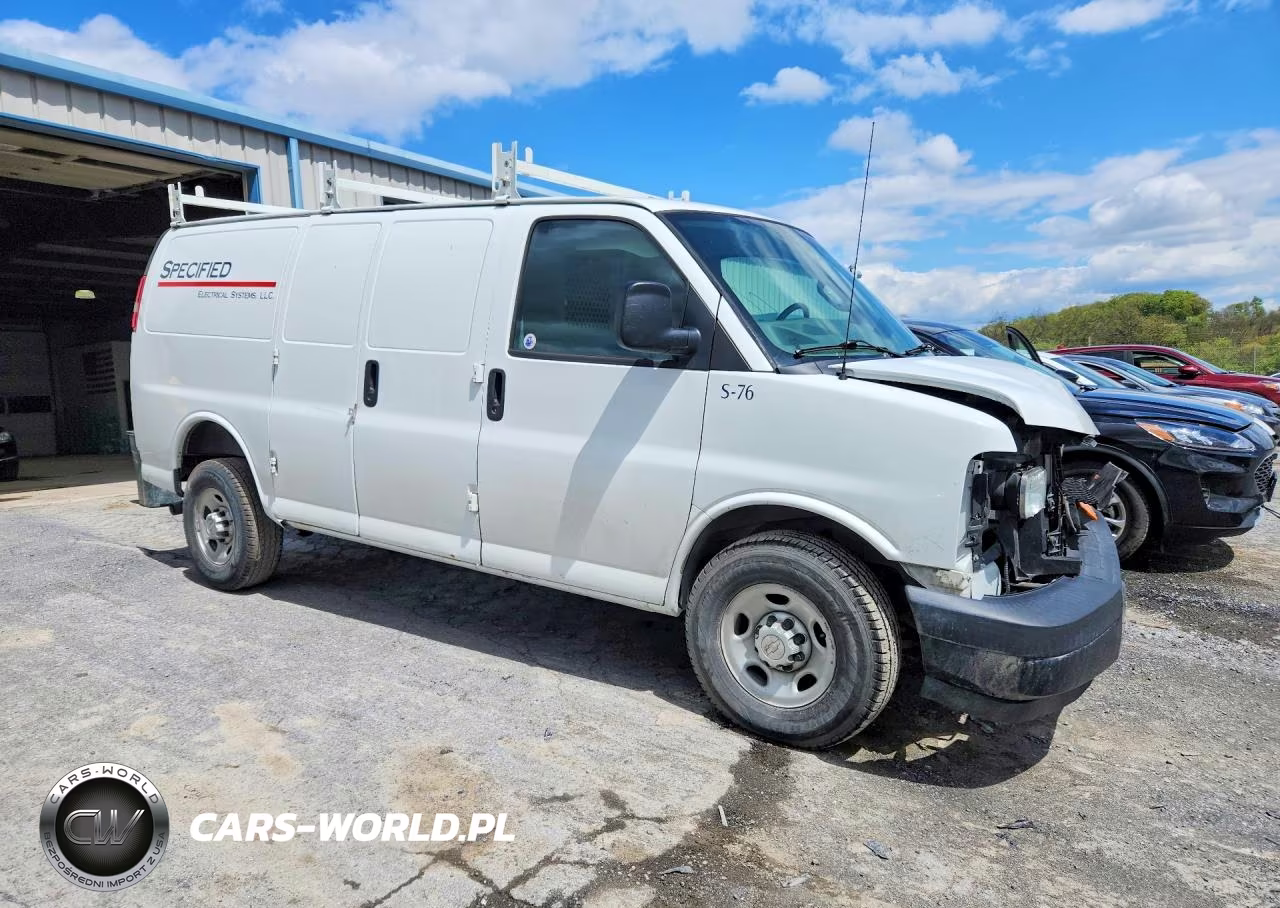 2017 Chevrolet Express G2500 VIN:1GCWGAFF0H1118451 - 4