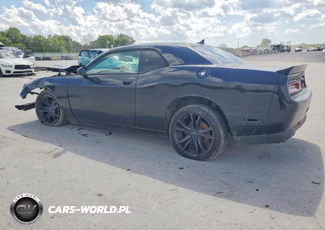 2018 Dodge Challenger Sxt VIN:2C3CDZAG1JH196016 - 2