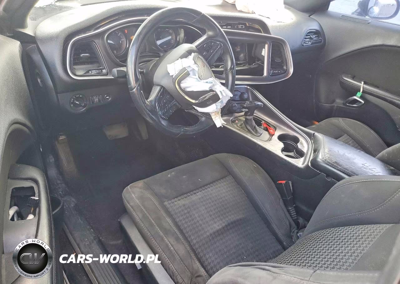 2018 Dodge Challenger Sxt VIN:2C3CDZAG1JH196016 - 8