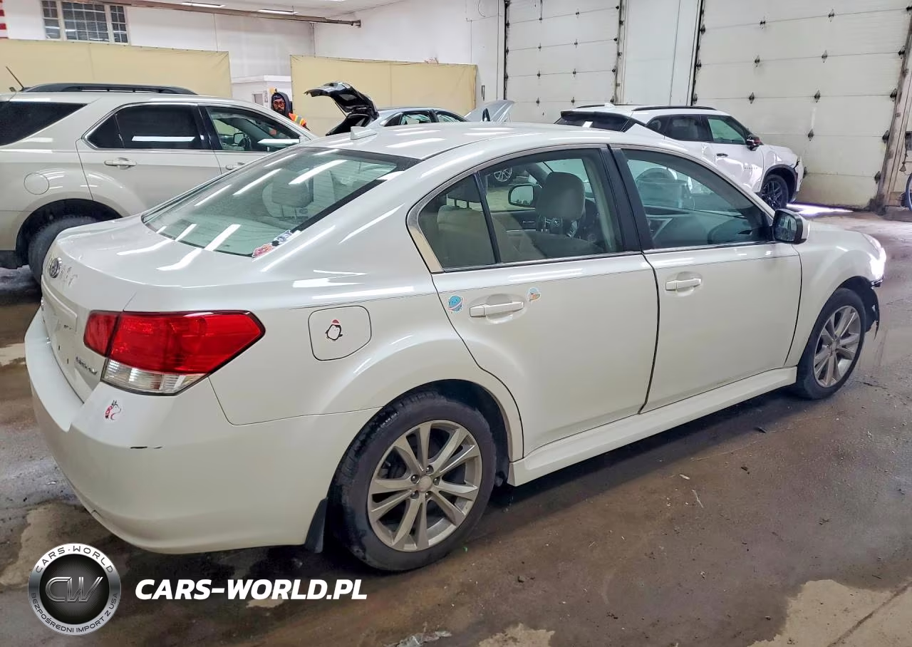 2014 Subaru Legacy 2.5I Premium VIN:4S3BMCC64E3024712 - 3