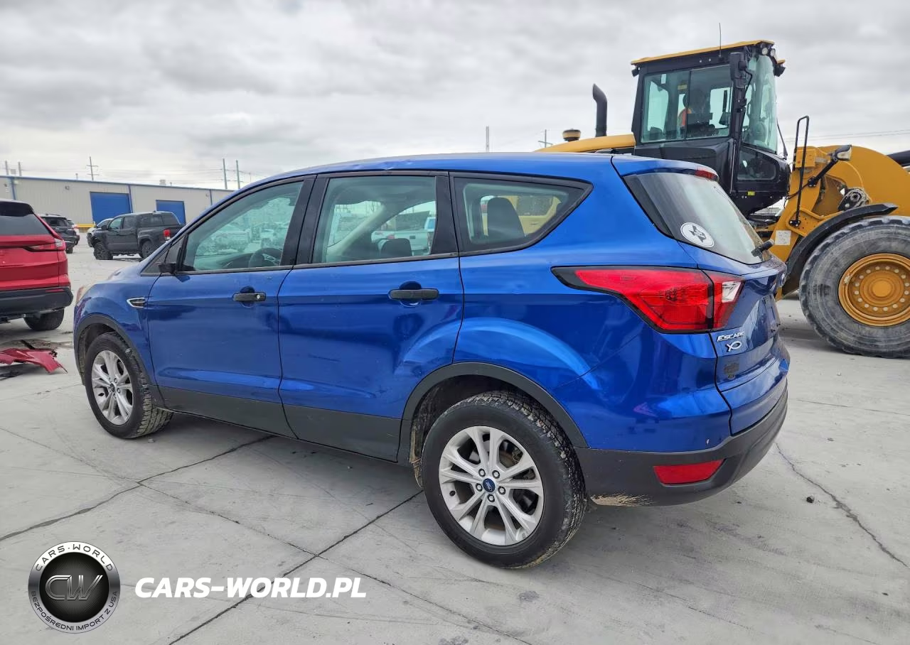 2019 Ford Escape S VIN:1FMCU0F71KUA05009 - 2