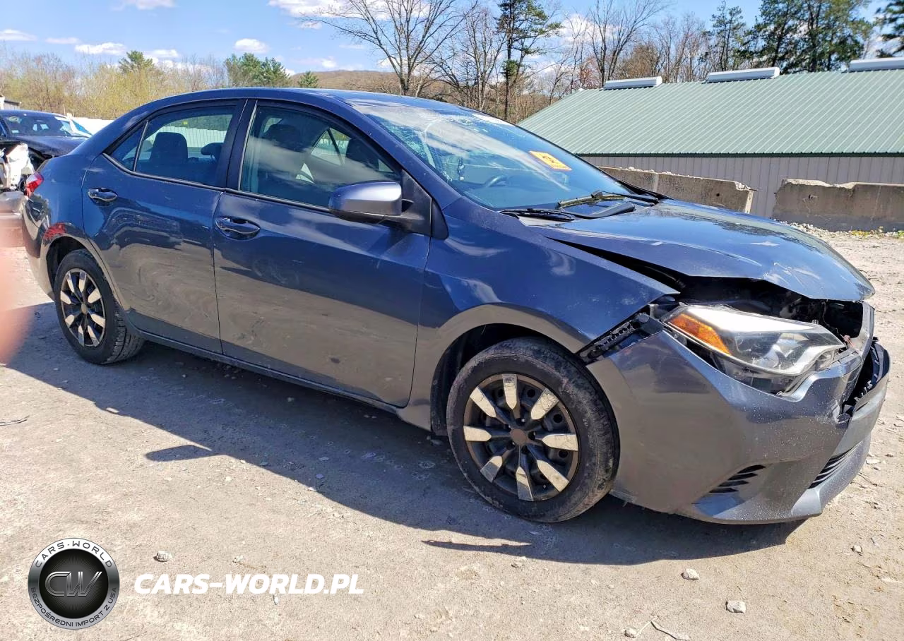 2016 Toyota Corolla Le VIN:2T1BURHE5GC494938 - 4