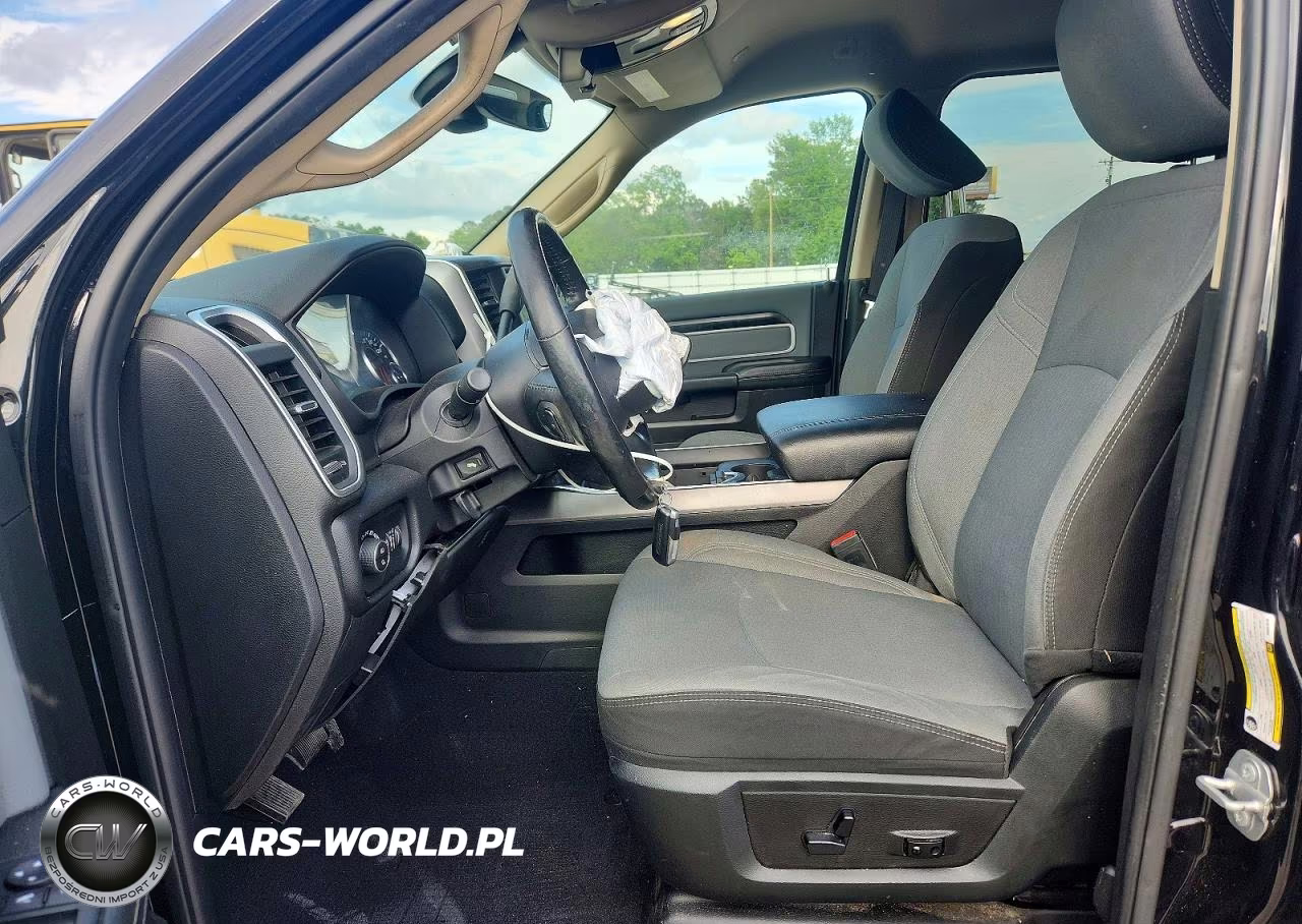 2019 Ram 2500 Big Horn VIN:3C6UR4DLXKG631816 - 7
