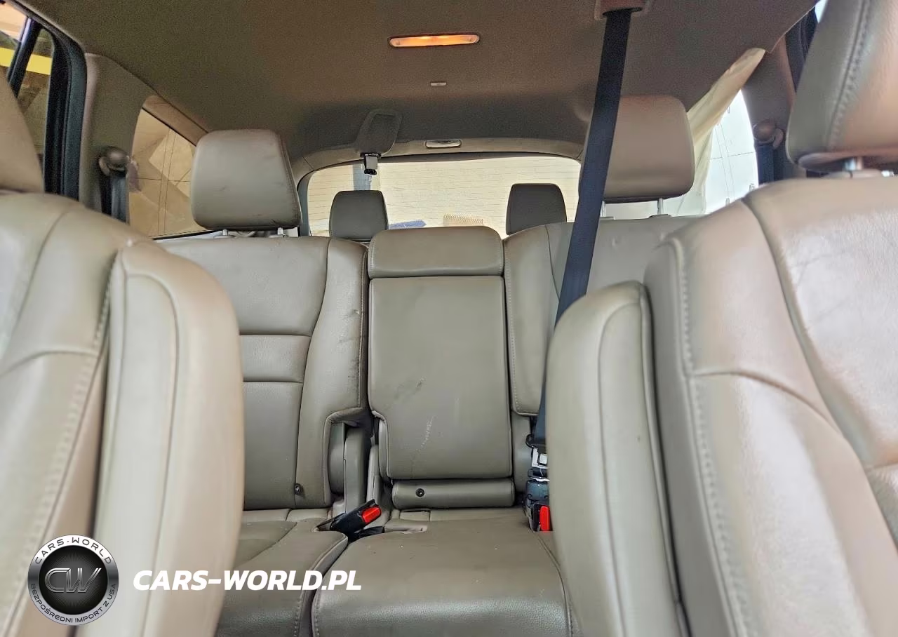 2016 Honda Pilot Touring VIN:5FNYF5H97GB005824 - 10