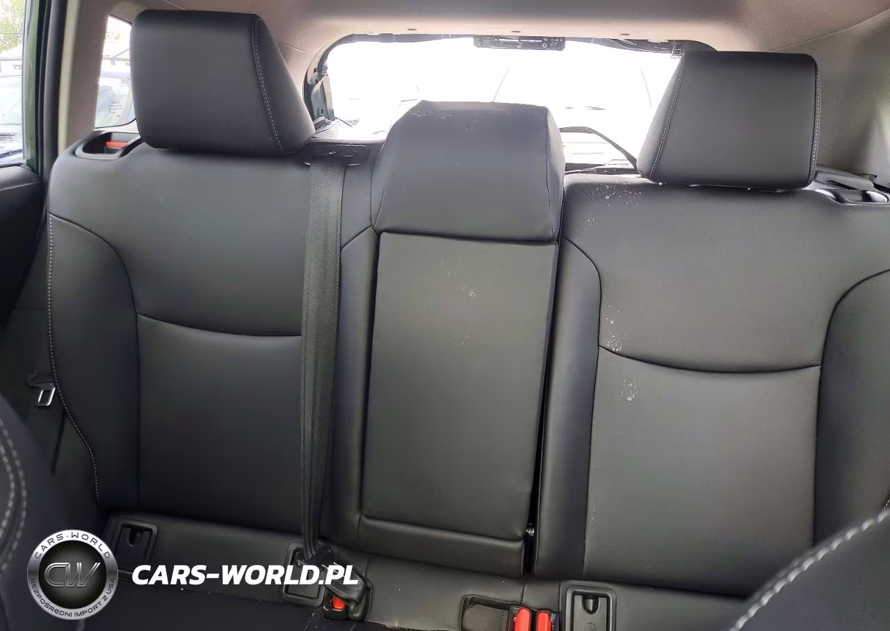 2023 Toyota Corolla Cross Xle VIN:7MUDAABG8PV060104 - 10