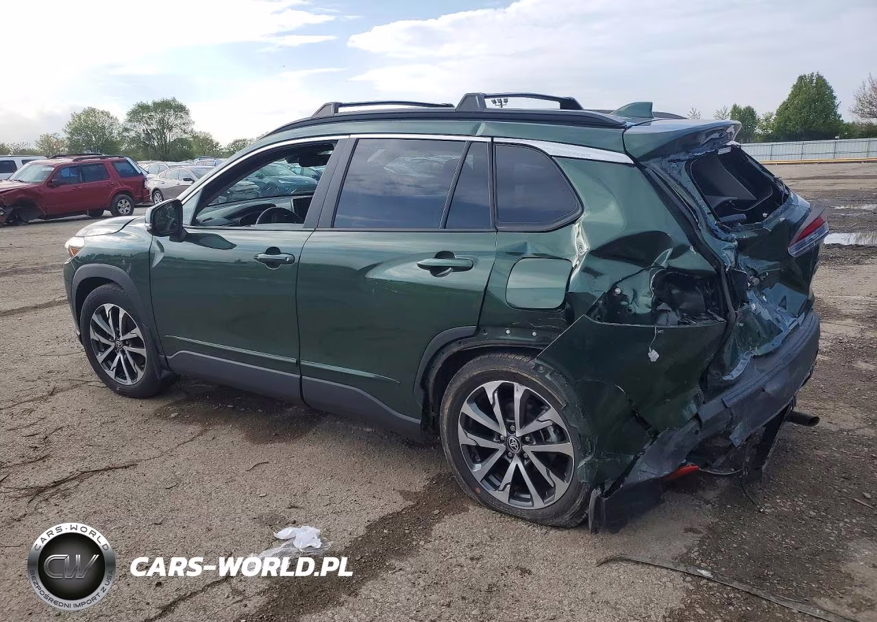 2023 Toyota Corolla Cross Xle VIN:7MUDAABG8PV060104 - 2