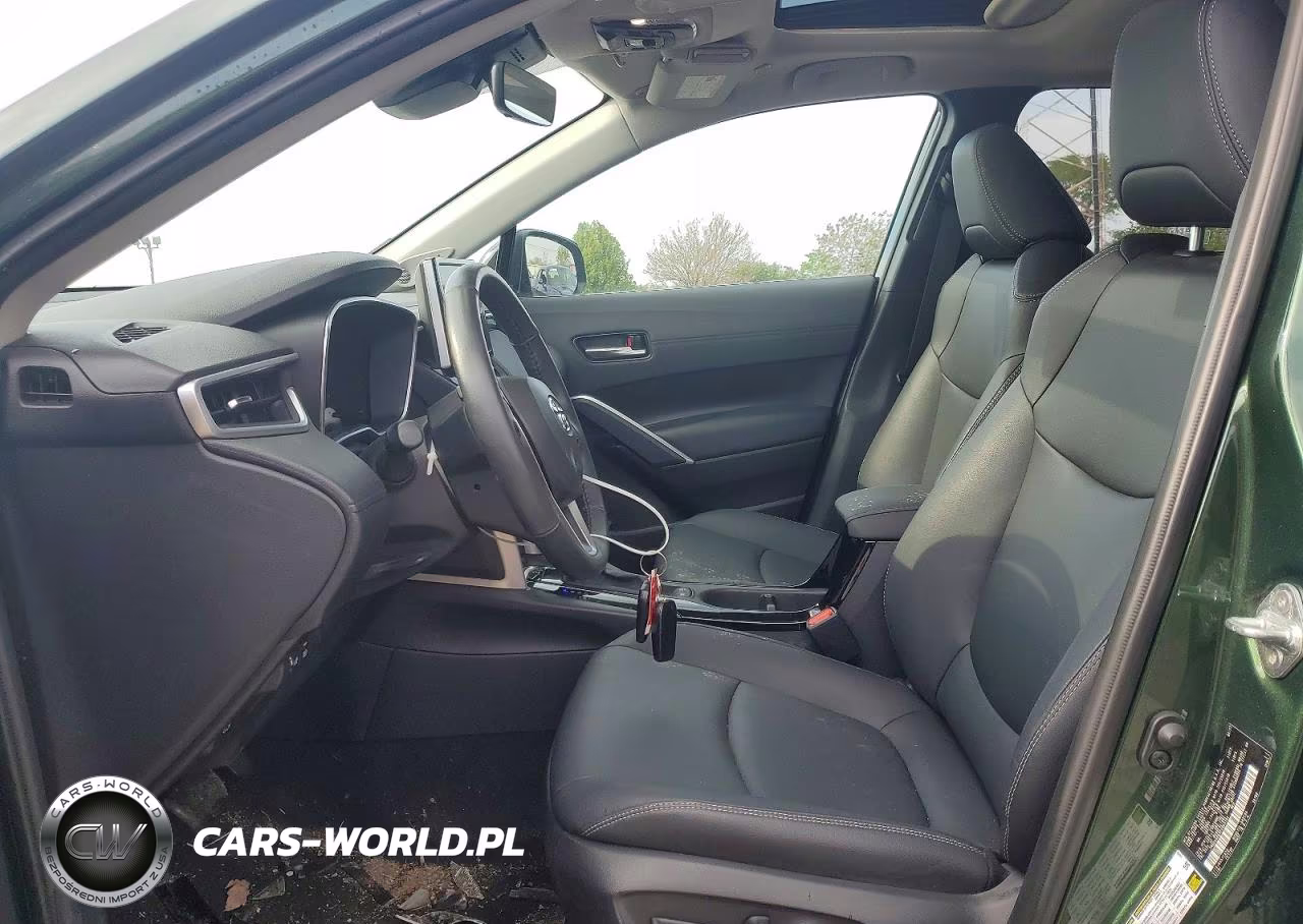 2023 Toyota Corolla Cross Xle VIN:7MUDAABG8PV060104 - 7