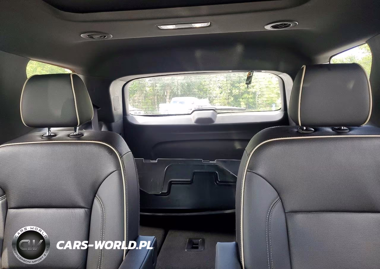 2022 Chevrolet Traverse Premier VIN:1GNEVKKW7NJ126269 - 10