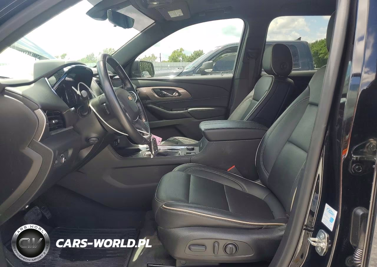 2022 Chevrolet Traverse Premier VIN:1GNEVKKW7NJ126269 - 7