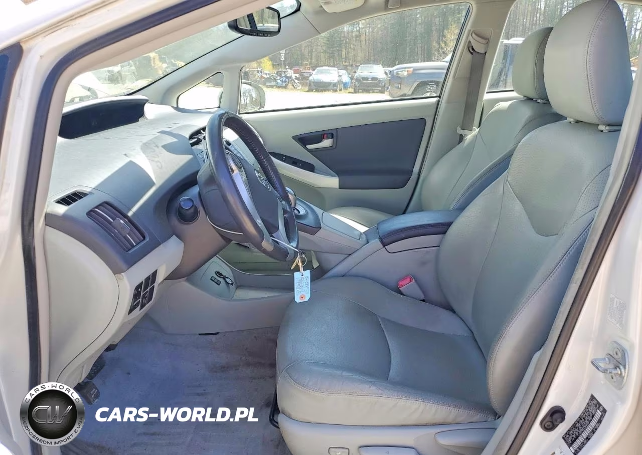 2011 Toyota Prius Four VIN:JTDKN3DU8B5327700 - 7
