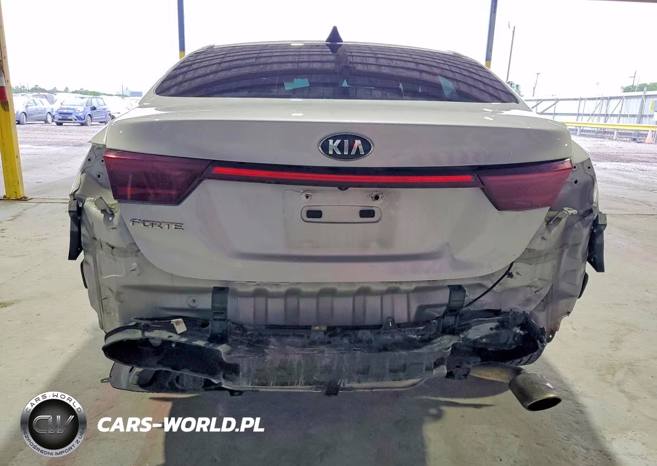 2021 Kia Forte Lxs VIN:3KPF24AD6ME269632 - 6