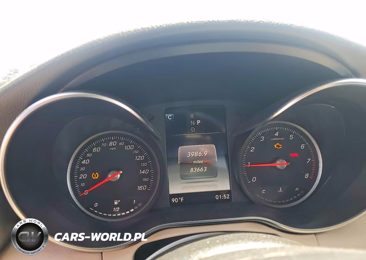 2018 Mercedes-Benz C 300 VIN:55SWF4JB0JU280813 - 9