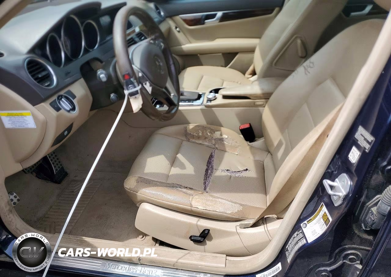 2014 Mercedes-Benz C 250 VIN:WDDGF4HB1EA942172 - 7