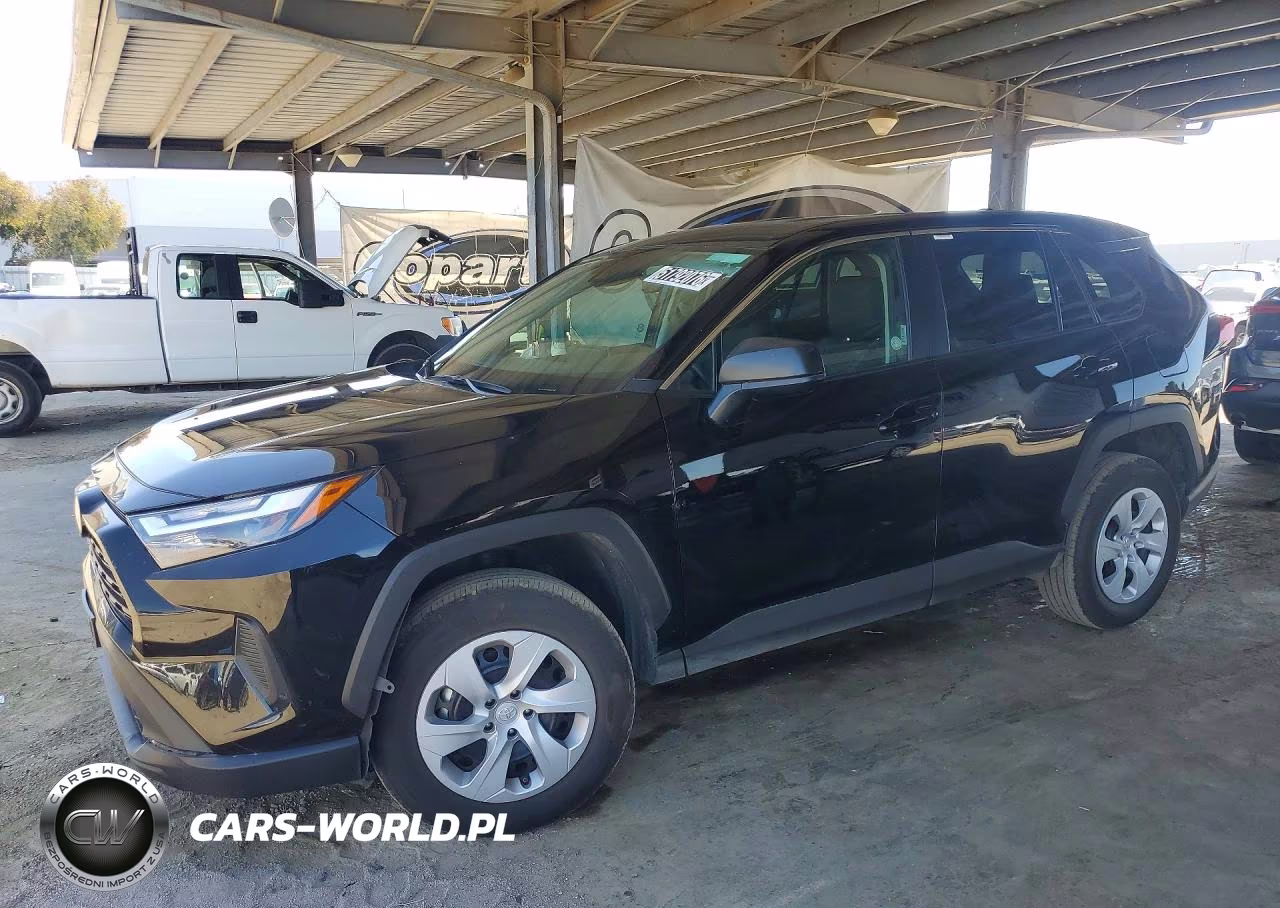 2025 Toyota Rav4 Le – zdjęcie 1 z 13