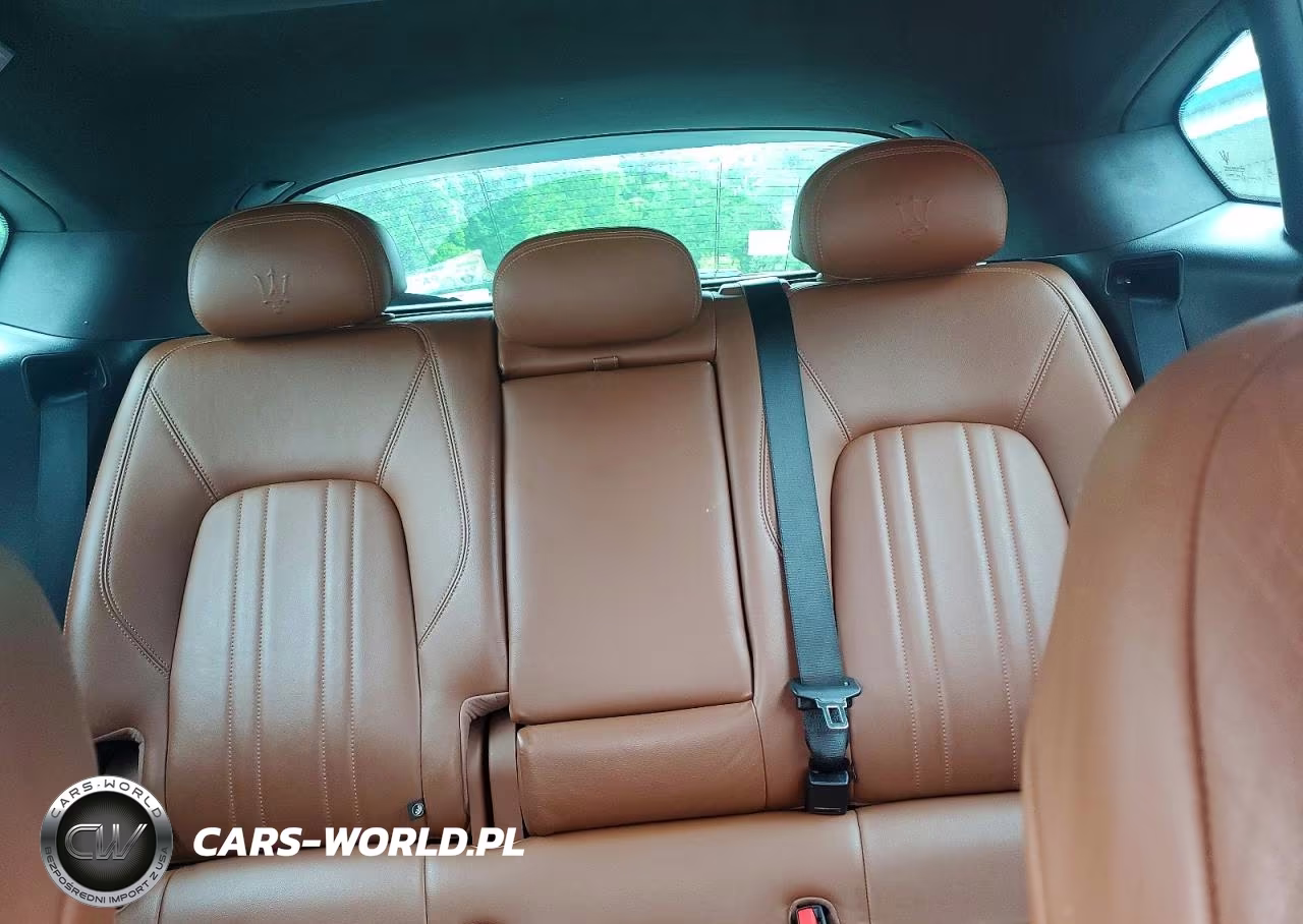 2017 Maserati Levante VIN:ZN661XUA4HX239247 - 10