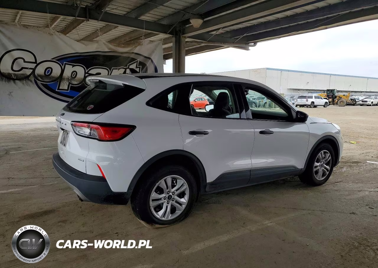 2020 Ford Escape S VIN:1FMCU0F6XLUB70873 - 3