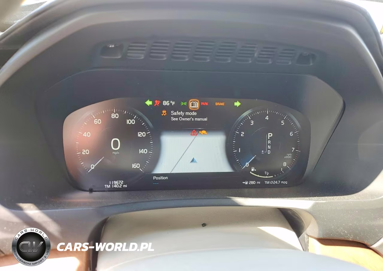 2017 Volvo Xc90 T6 VIN:YV4A22PL9H1173951 - 9