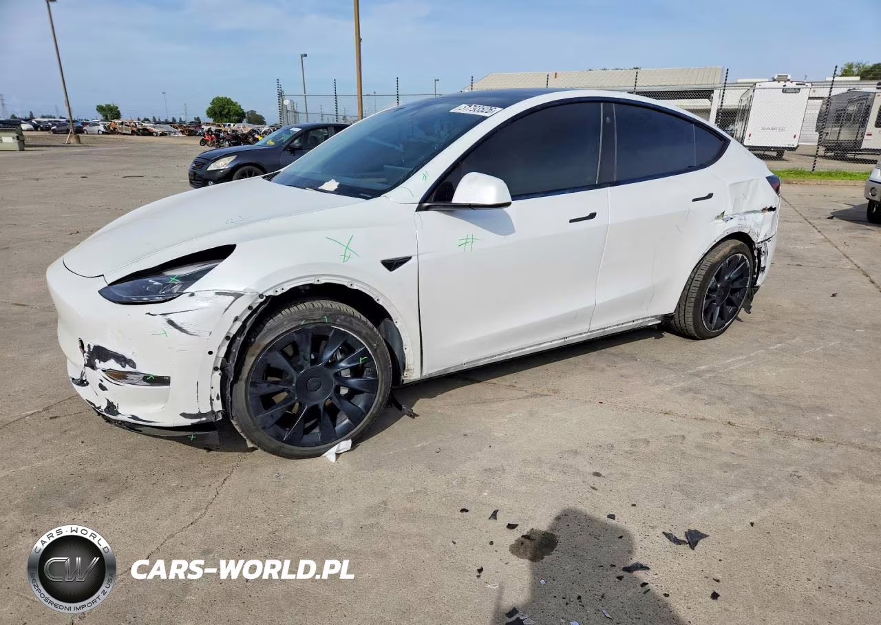 2022 Tesla Model Y – zdjęcie 1 z 12