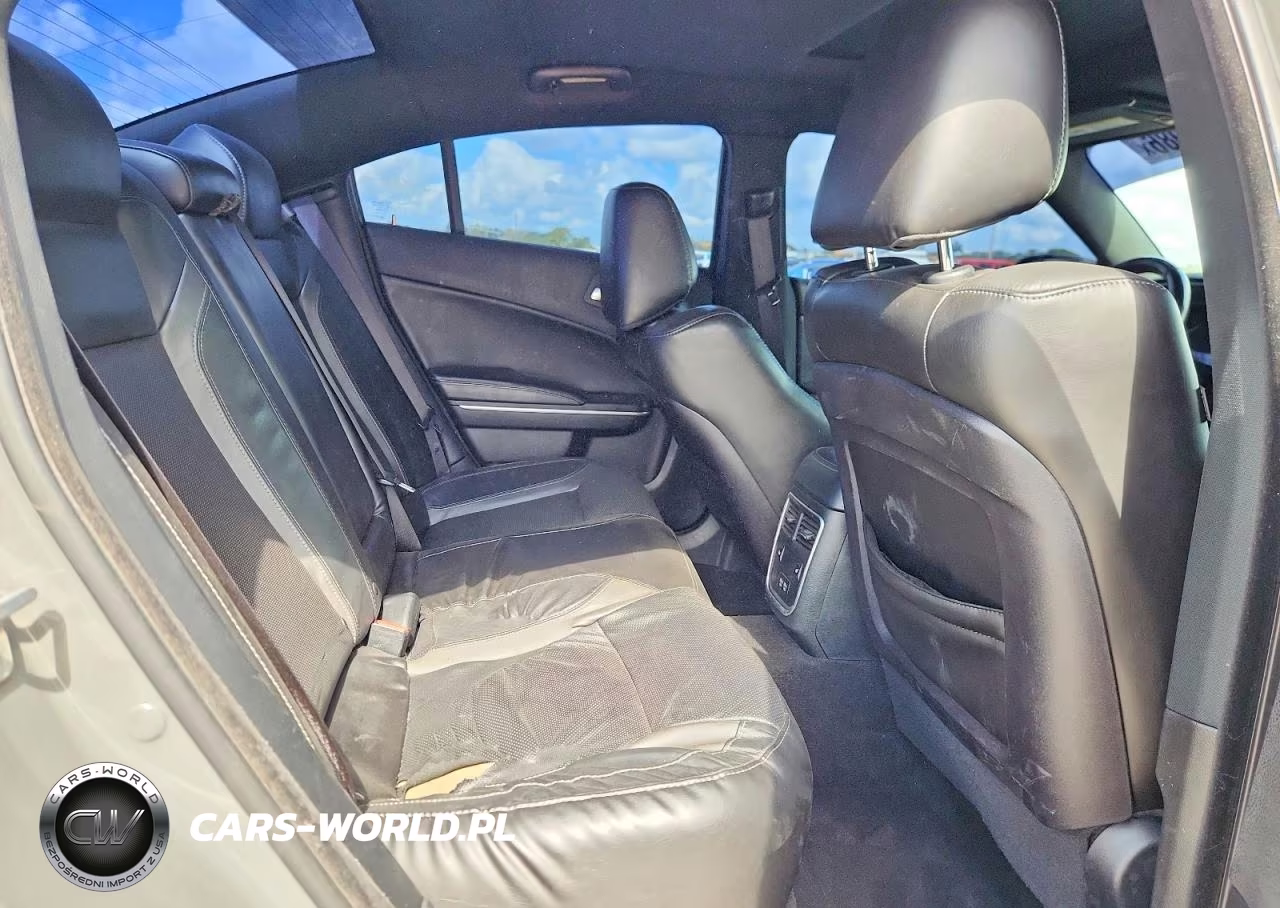 2019 Dodge Charger Sxt VIN:2C3CDXBG3KH725681 - 10