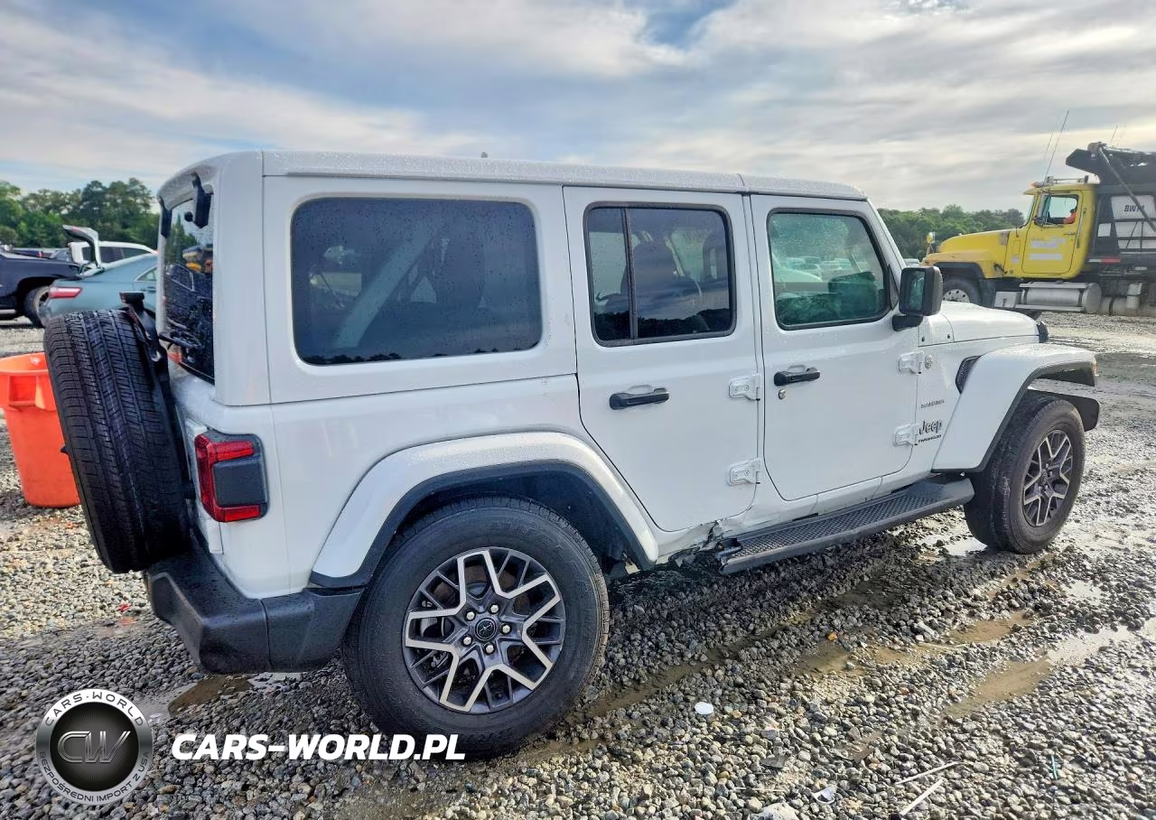 2024 Jeep Wrangler Sahara VIN:1C4PJXEG9RW314119 - 3