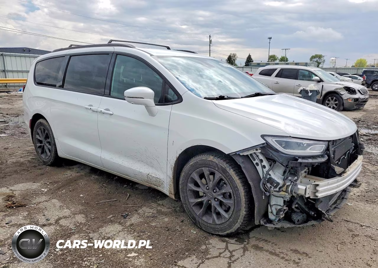2021 Chrysler Pacifica Touring L VIN:2C4RC1BG4MR530918 - 4