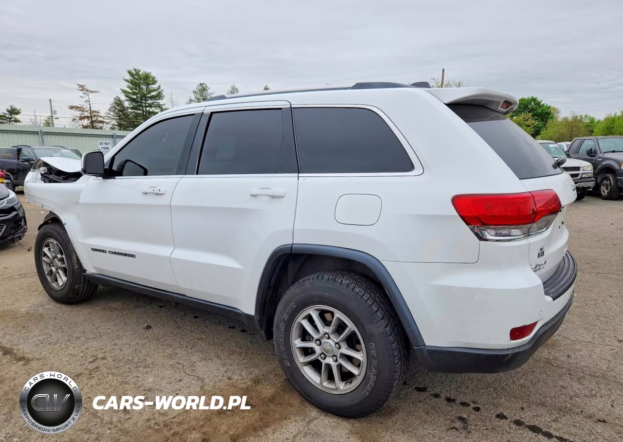 2018 Jeep Grand Cherokee Laredo VIN:1C4RJFAG4JC453945 - 2