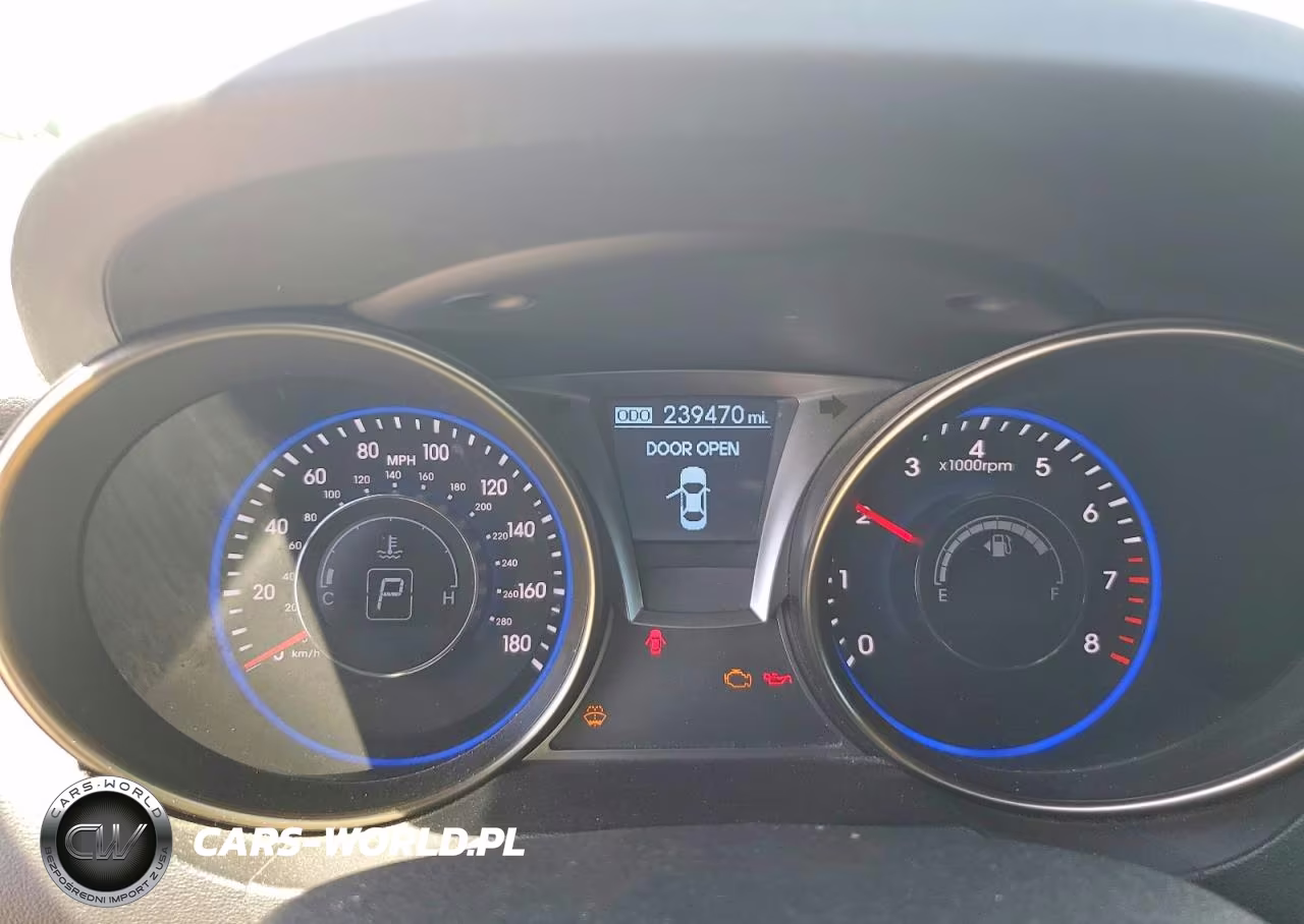 2016 Hyundai Genesis Coupe 3.8L VIN:KMHHT6KJ2GU133134 - 9
