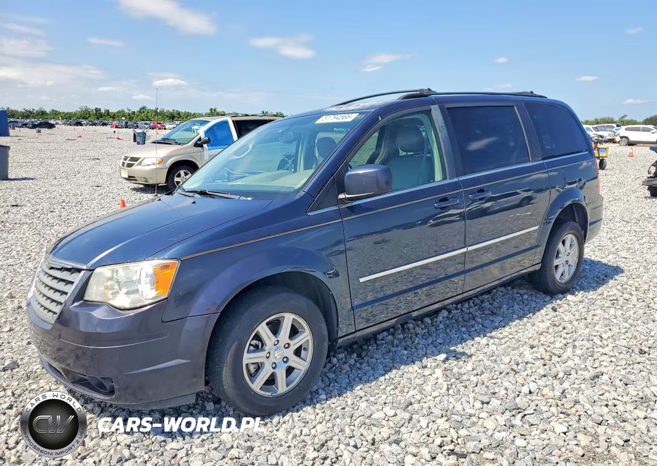 2009 Chrysler Town & Country Touring