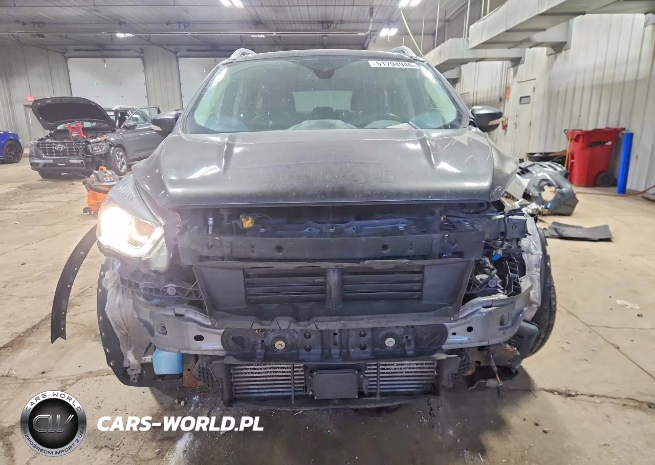 2017 Ford Escape Titanium VIN:1FMCU9J98HUA27482 - 5