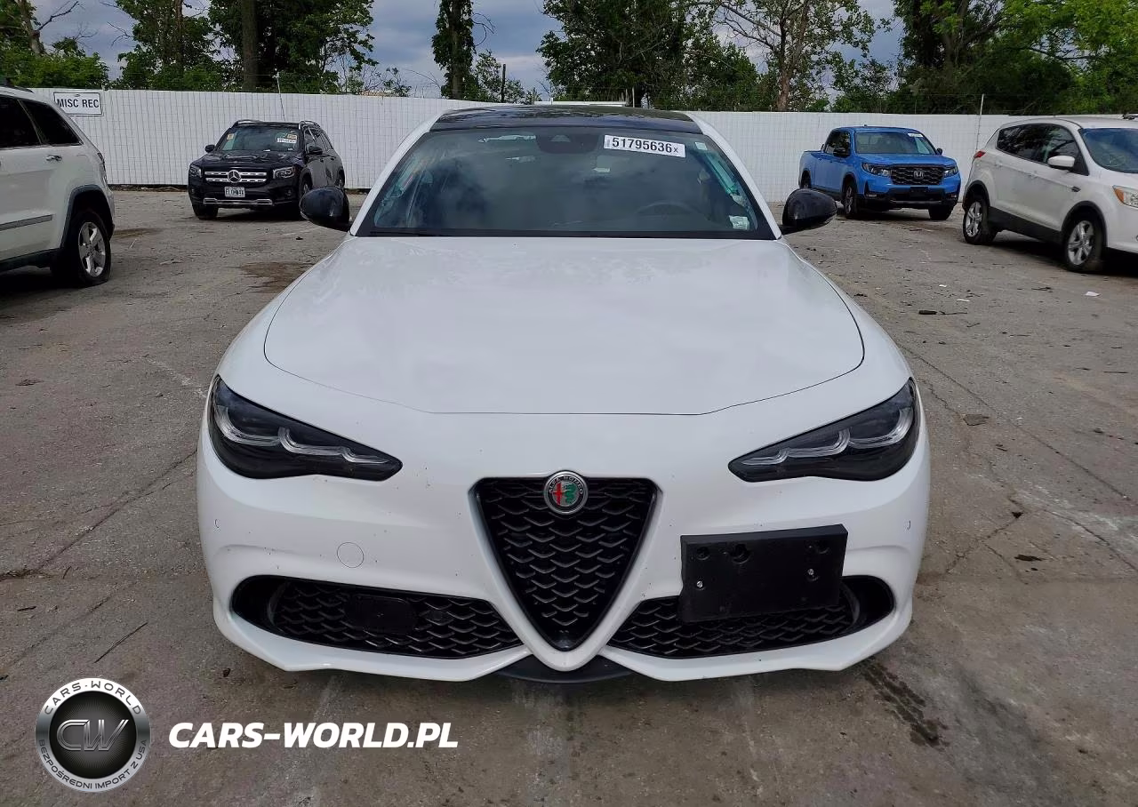 2024 Alfa Romeo Giulia Ti VIN:ZARFANBN2R7687876 - 5