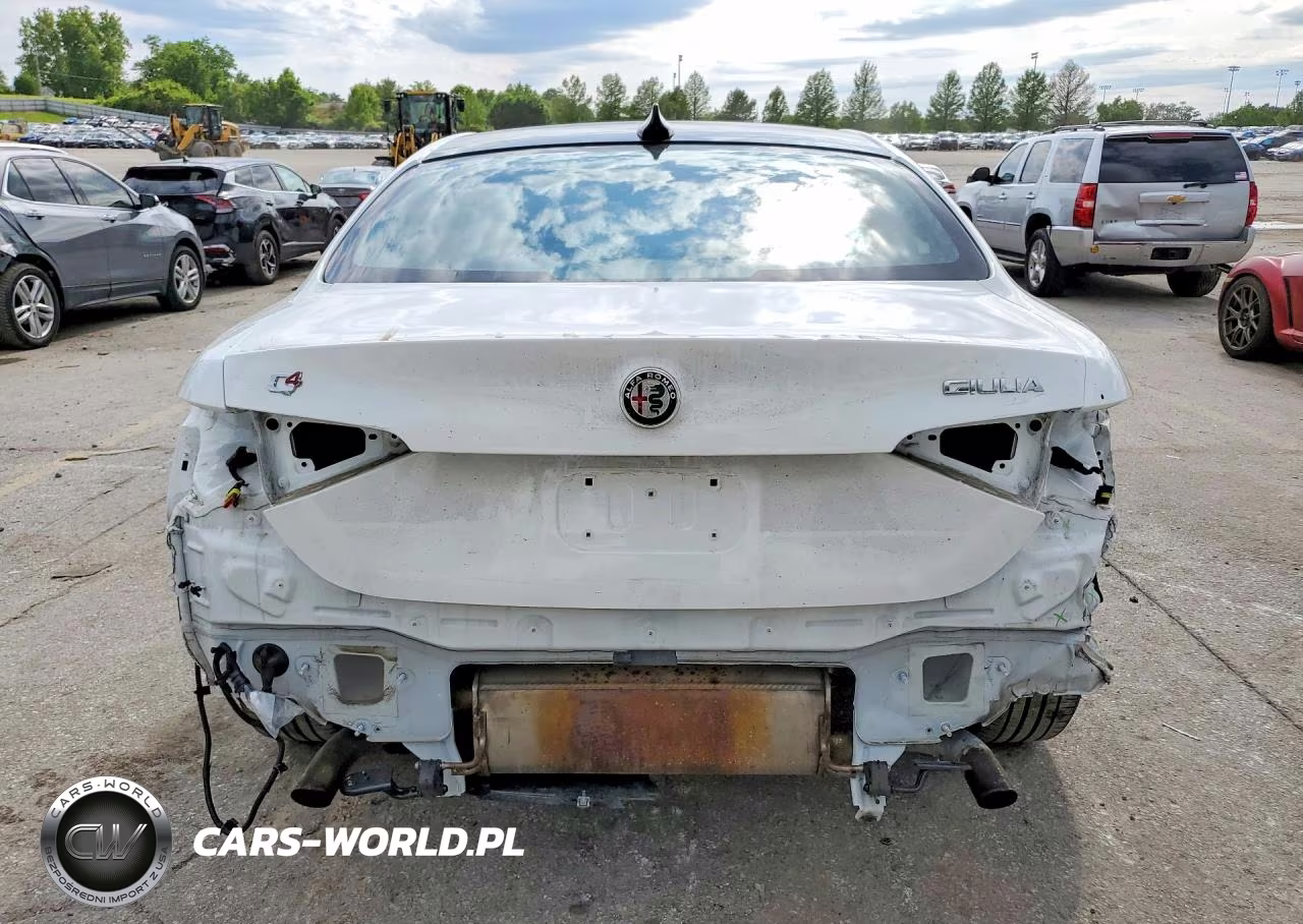 2024 Alfa Romeo Giulia Ti VIN:ZARFANBN2R7687876 - 6