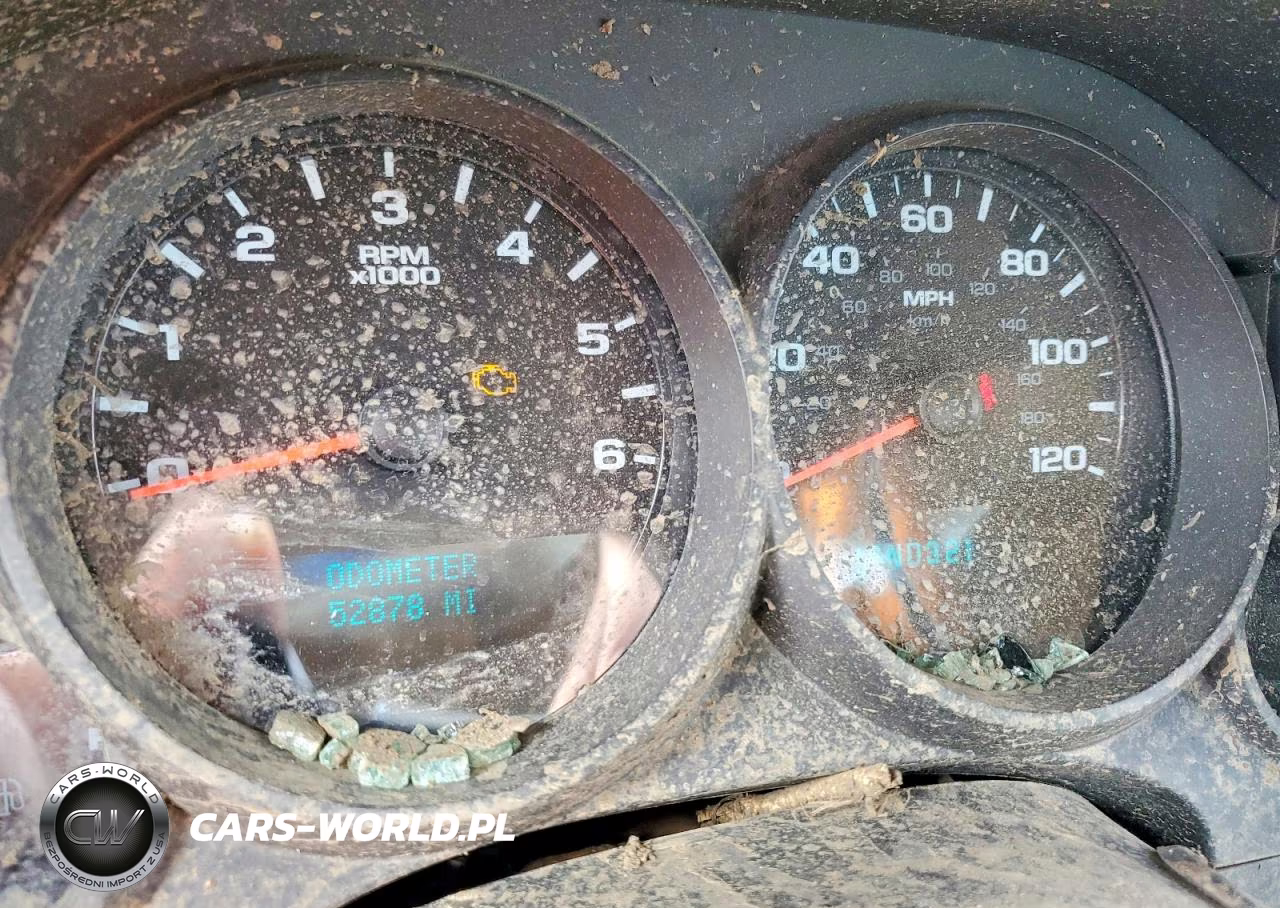2008 Chevrolet Silverado C1500 VIN:1GCEC14XX8Z282746 - 9