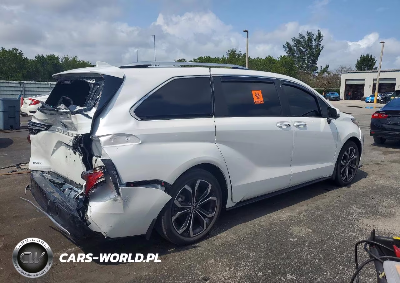 2025 Toyota Sienna Platinum 7-Passenger VIN:5TDERKEC2SS265884 - 3