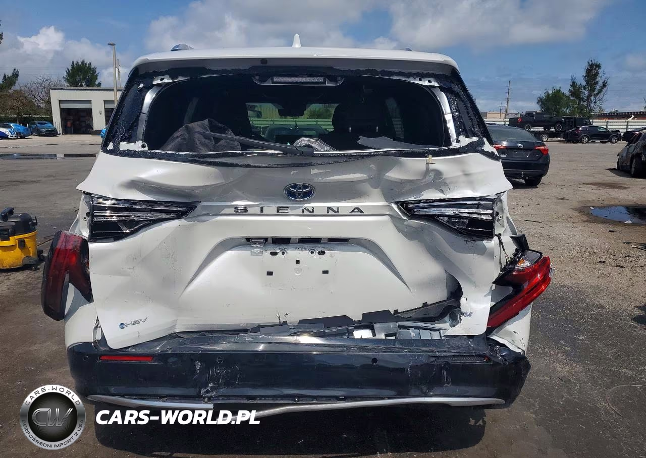 2025 Toyota Sienna Platinum 7-Passenger VIN:5TDERKEC2SS265884 - 6