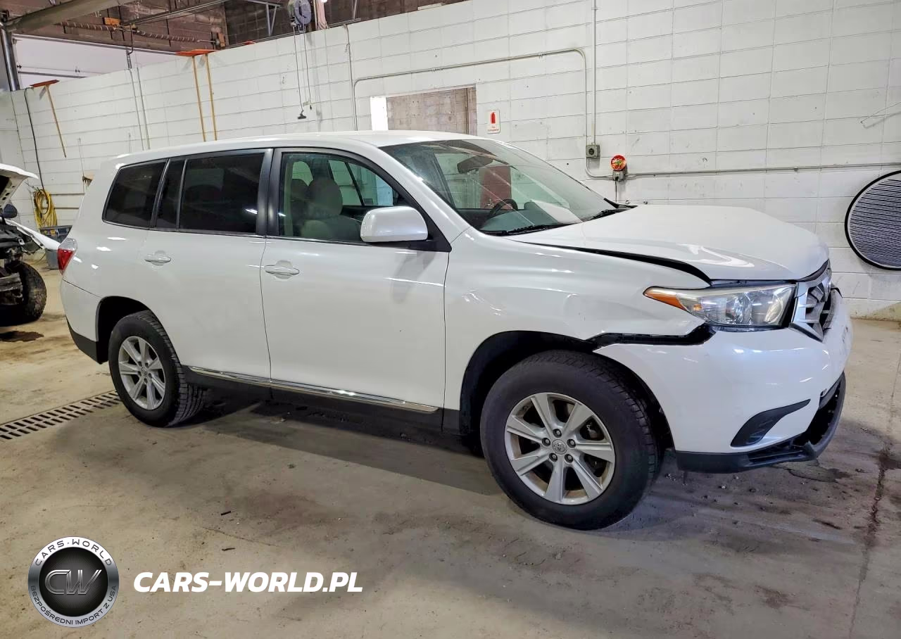 2013 Toyota Highlander Base VIN:5TDBK3EH7DS231385 - 4
