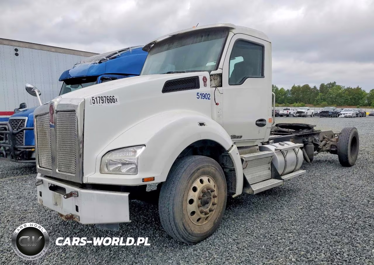 2018 Kenworth T880 Semi Truck VIN:1XKZDP9X7JJ223172 - 2