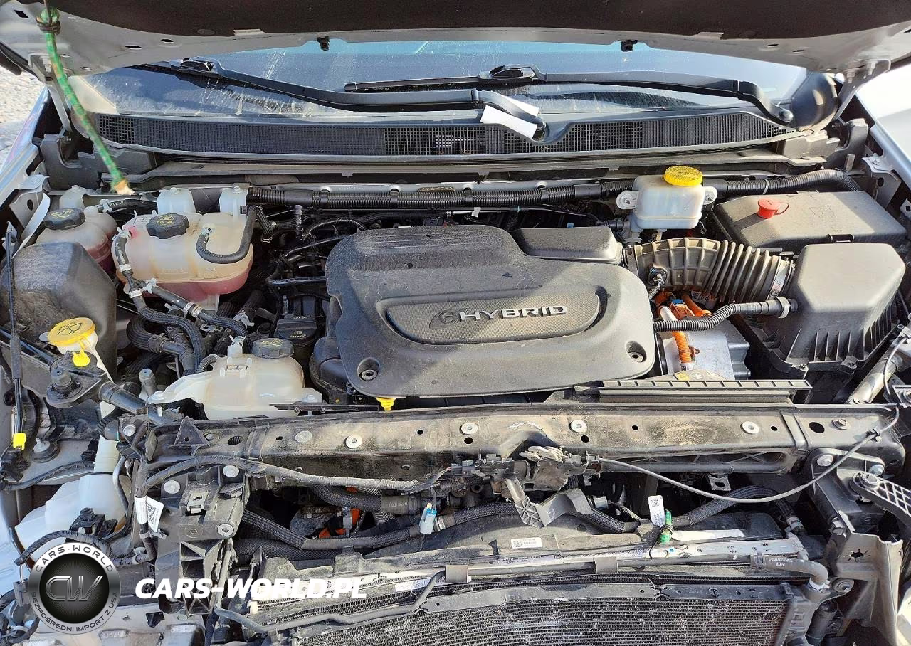2022 Chrysler Pacifica Hybrid Touring L VIN:2C4RC1L72NR134891 - 12