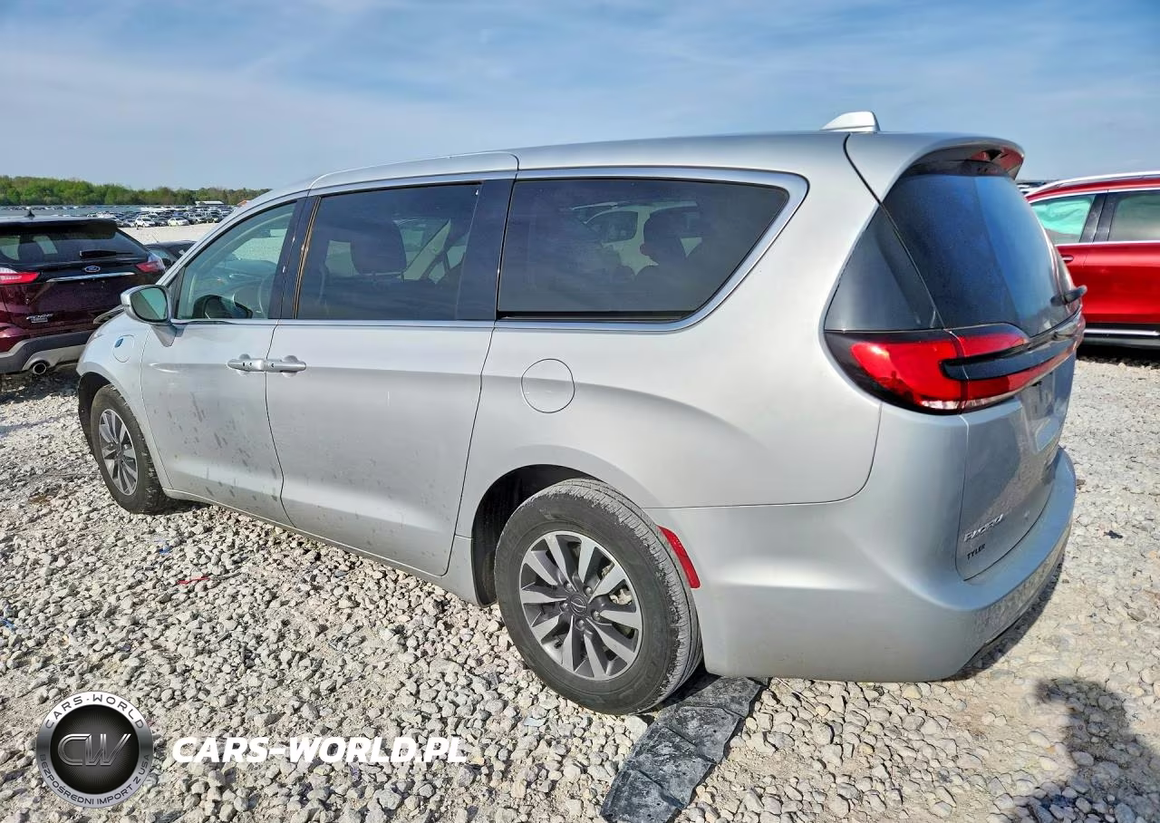 2022 Chrysler Pacifica Hybrid Touring L VIN:2C4RC1L72NR134891 - 2