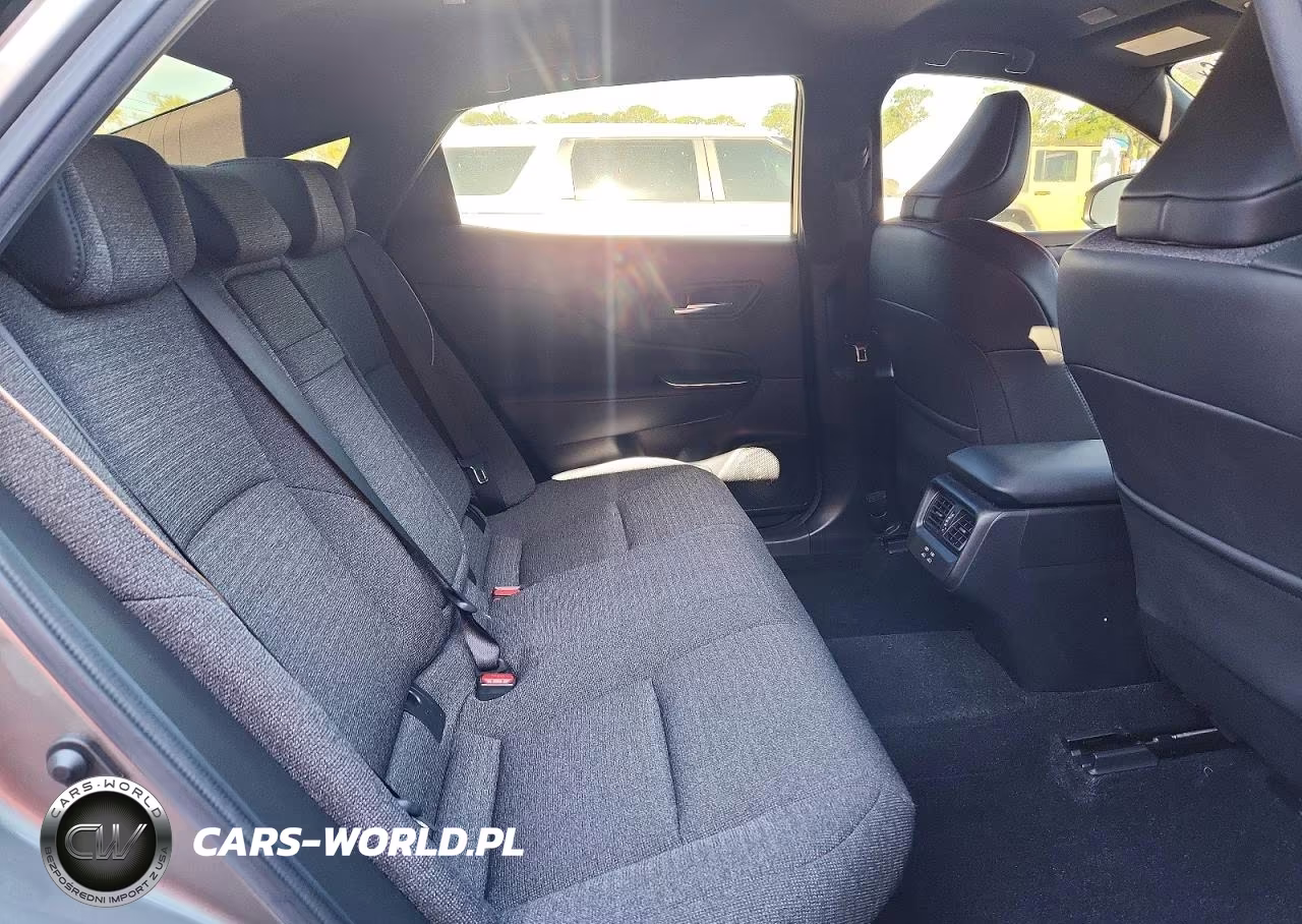 2023 Toyota Crown Xle VIN:JTDAAAAF9P3003918 - 10