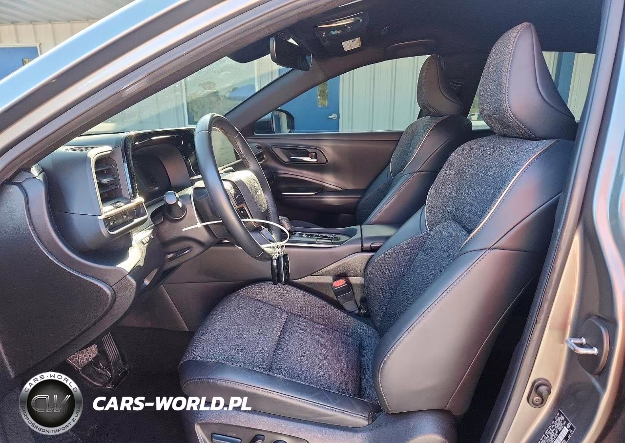 2023 Toyota Crown Xle VIN:JTDAAAAF9P3003918 - 7