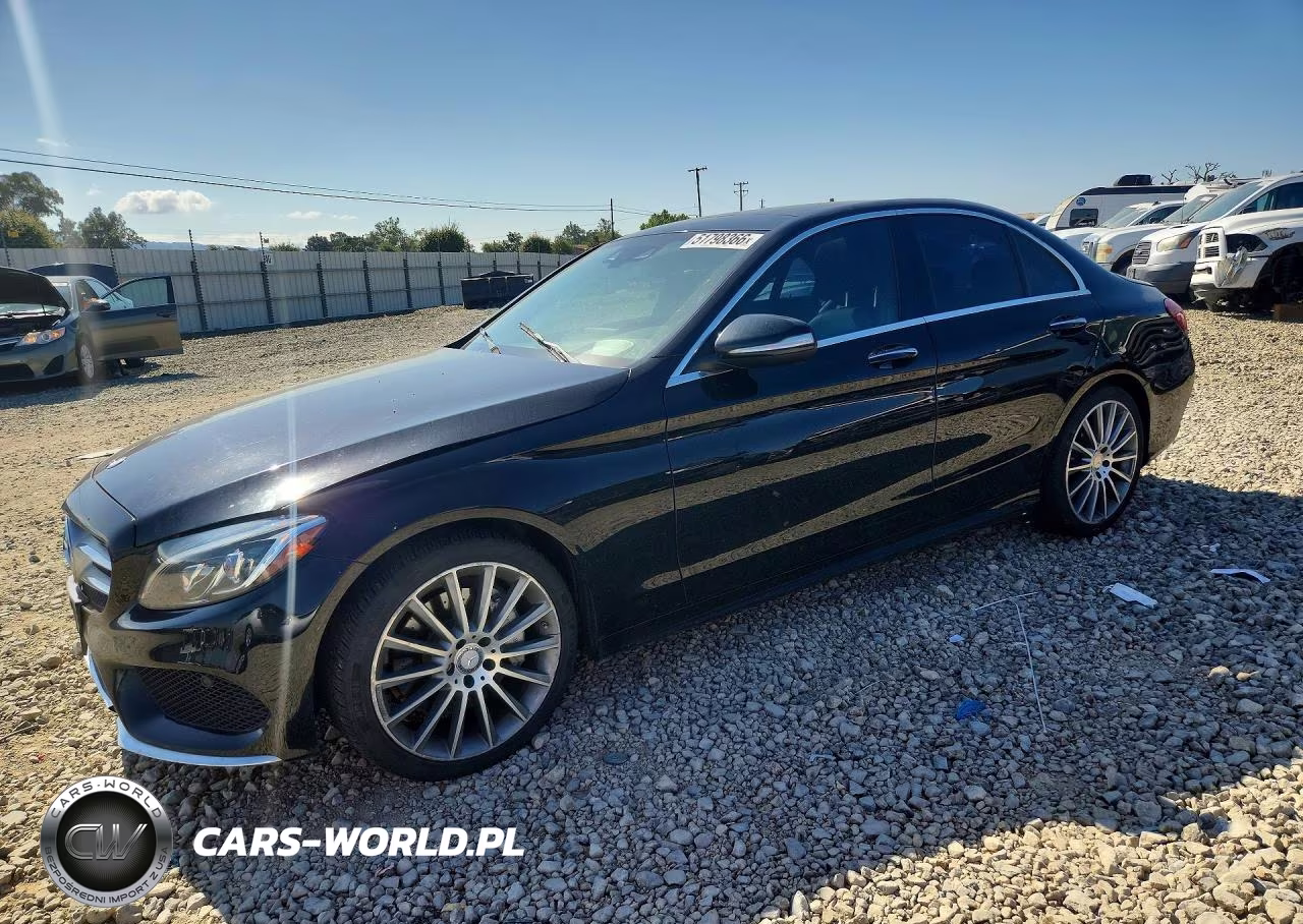 2015 Mercedes-Benz C 300 4Matic – zdjęcie 1 z 12