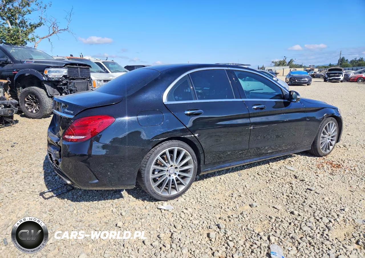 2015 Mercedes-Benz C 300 4Matic VIN:55SWF4KB8FU007740 - 3