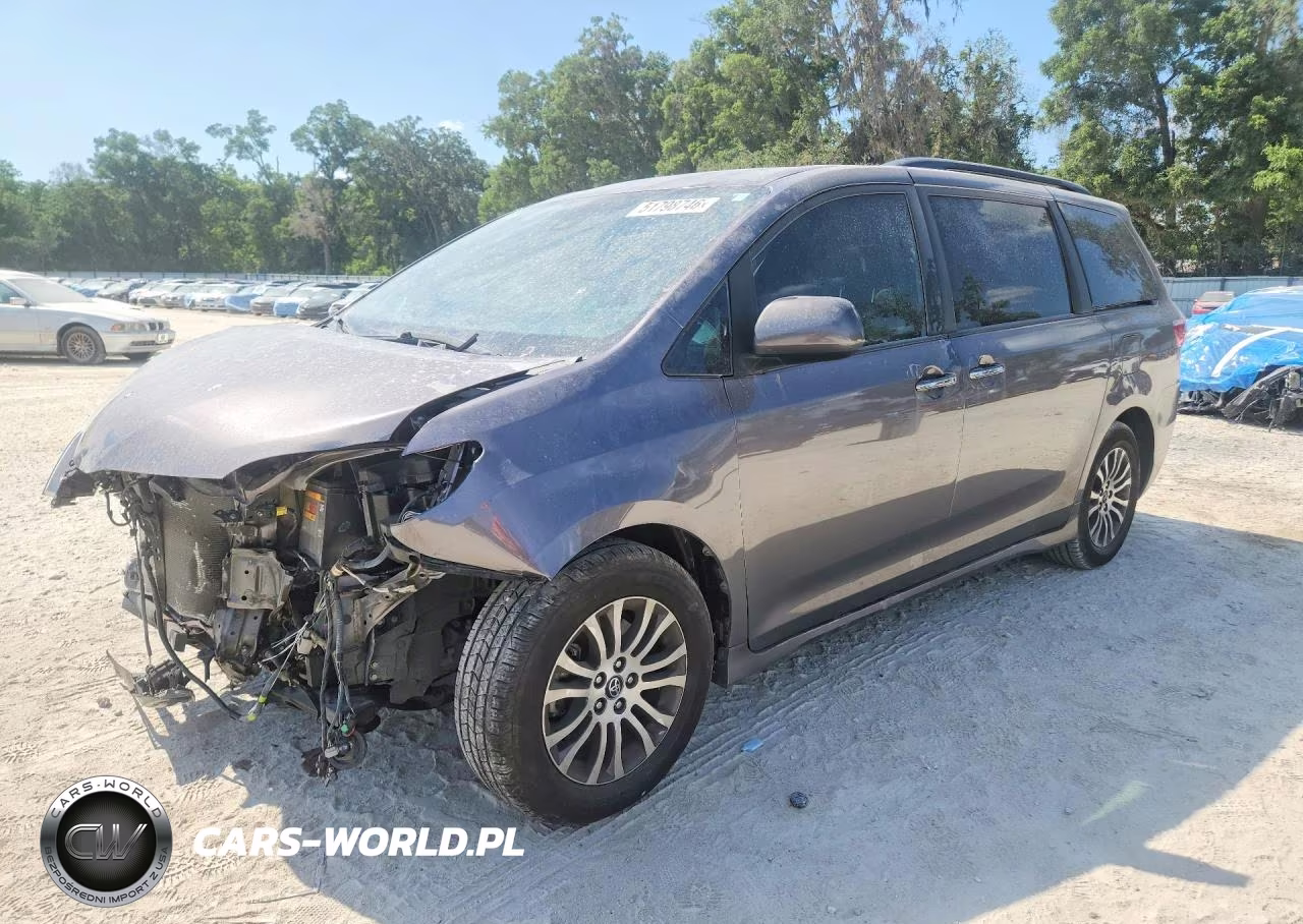 2019 Toyota Sienna Xle 8-Passenger