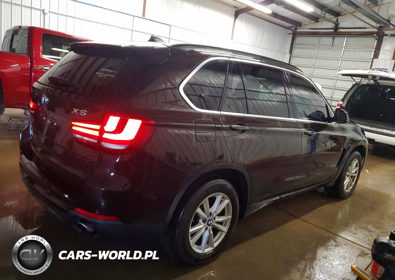 2015 BMW X5 xDrive35I VIN:5UXKR0C5XF0P12285 - 3
