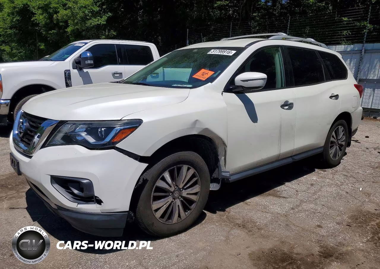 2017 Nissan Pathfinder Sv