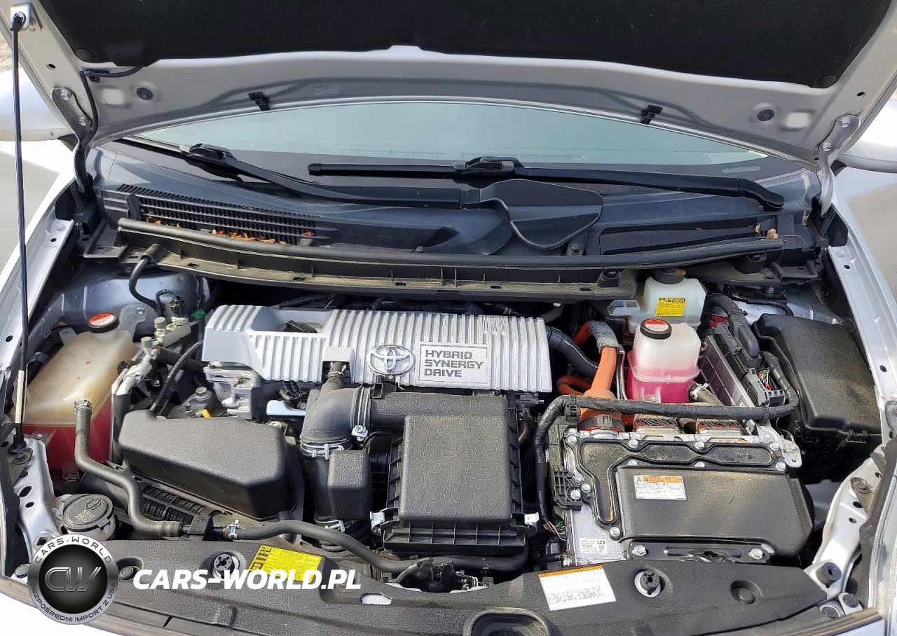 2015 Toyota Prius Two VIN:JTDKN3DU4F0433046 - 11