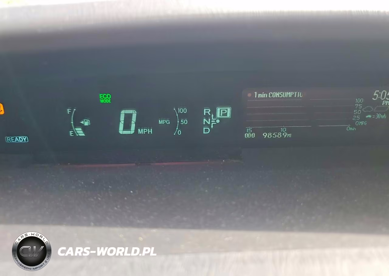 2015 Toyota Prius Two VIN:JTDKN3DU4F0433046 - 9